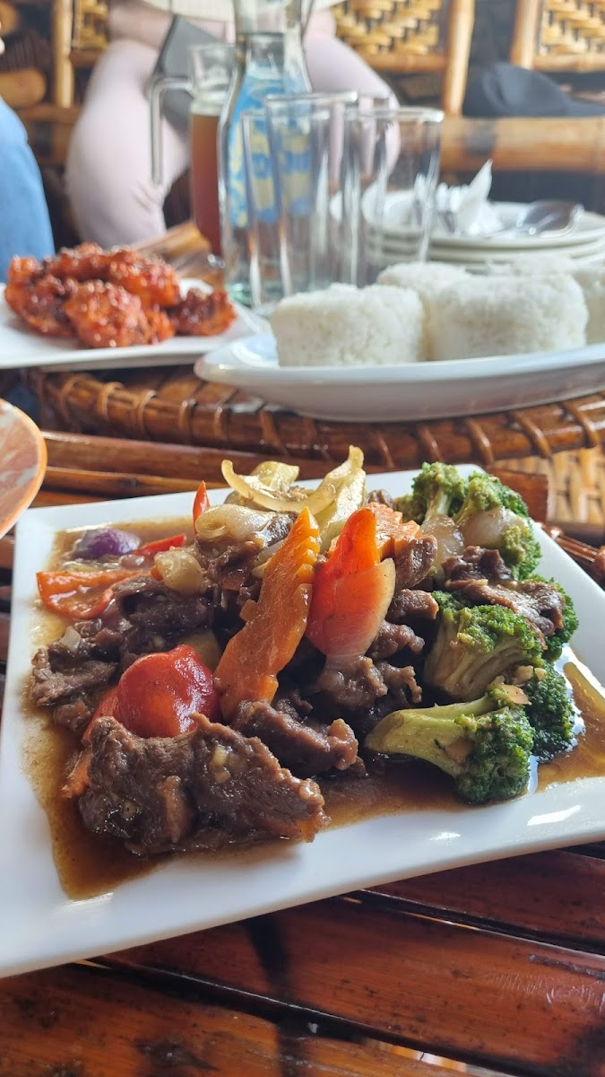 Chukoohills Cafe & Resto-3